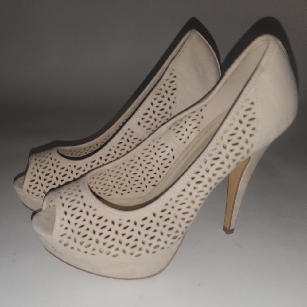 Open toed cream heels